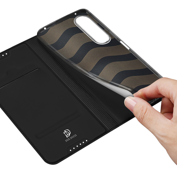 Dux Ducis Skin Pro etui do Sony Xperia 1 V pokrowiec z klapką portfel na kartę podstawka czarne